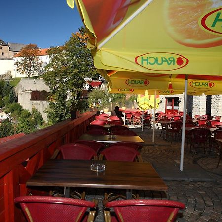 Hotel Hradni Basta à Bečov nad Teplou Extérieur photo