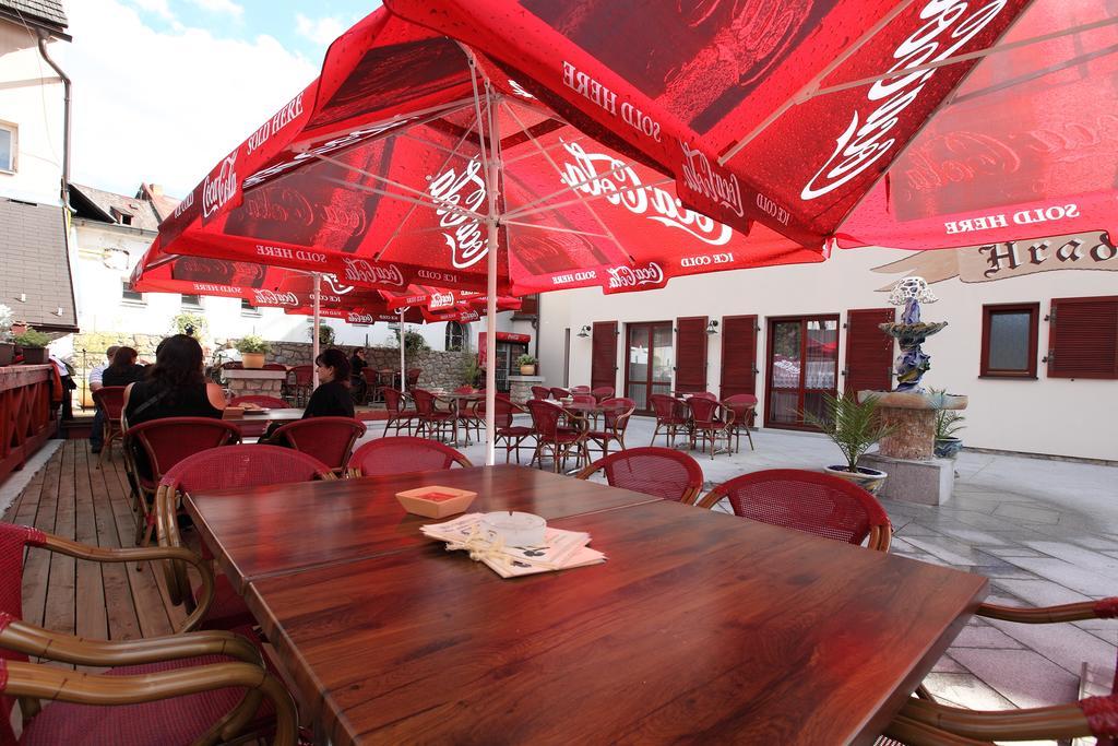 Hotel Hradni Basta à Bečov nad Teplou Extérieur photo