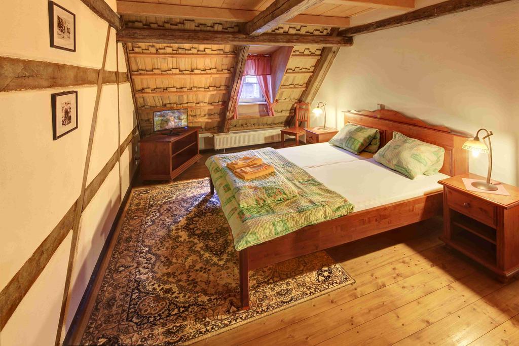 Hotel Hradni Basta à Bečov nad Teplou Extérieur photo