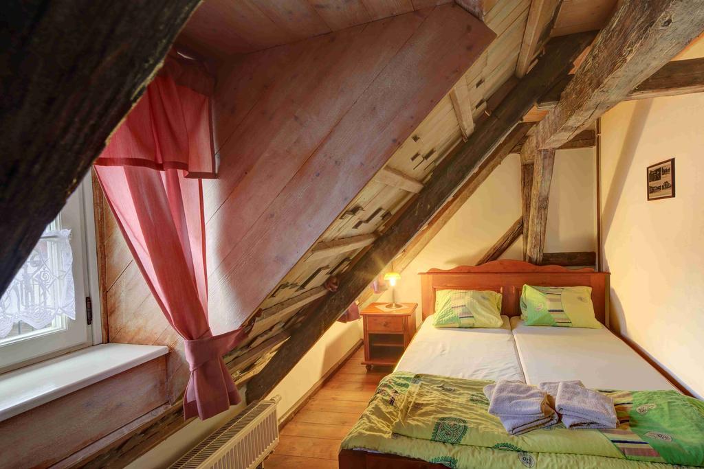 Hotel Hradni Basta à Bečov nad Teplou Extérieur photo