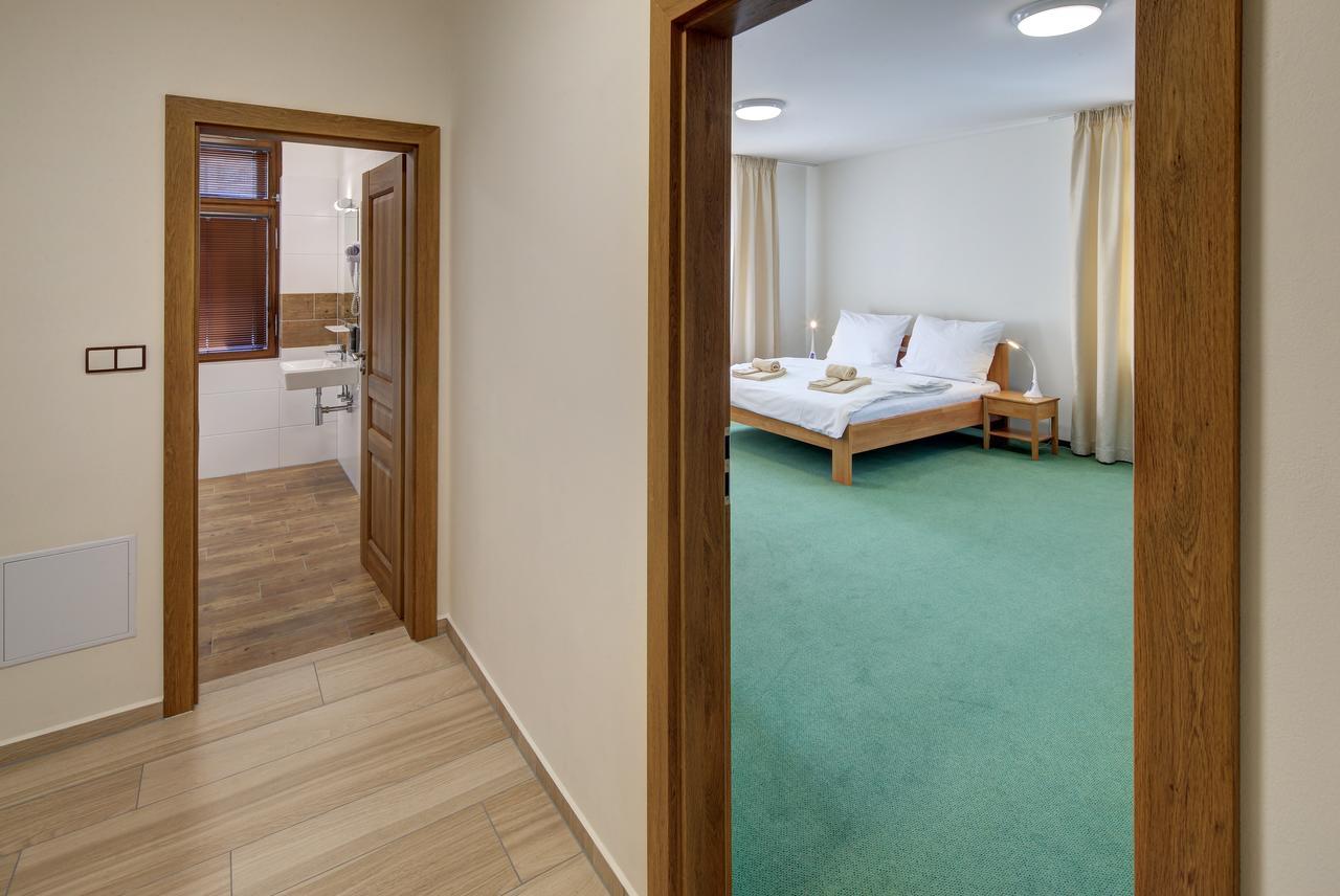Hotel Hradni Basta à Bečov nad Teplou Extérieur photo