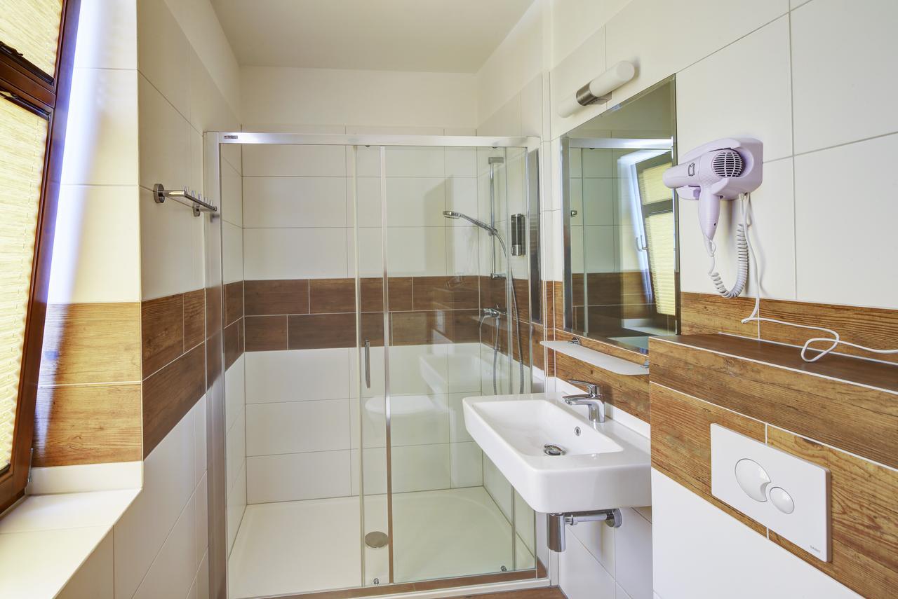Hotel Hradni Basta à Bečov nad Teplou Extérieur photo