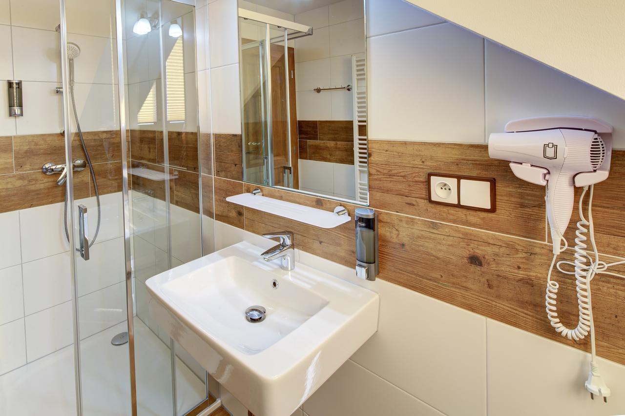 Hotel Hradni Basta à Bečov nad Teplou Extérieur photo